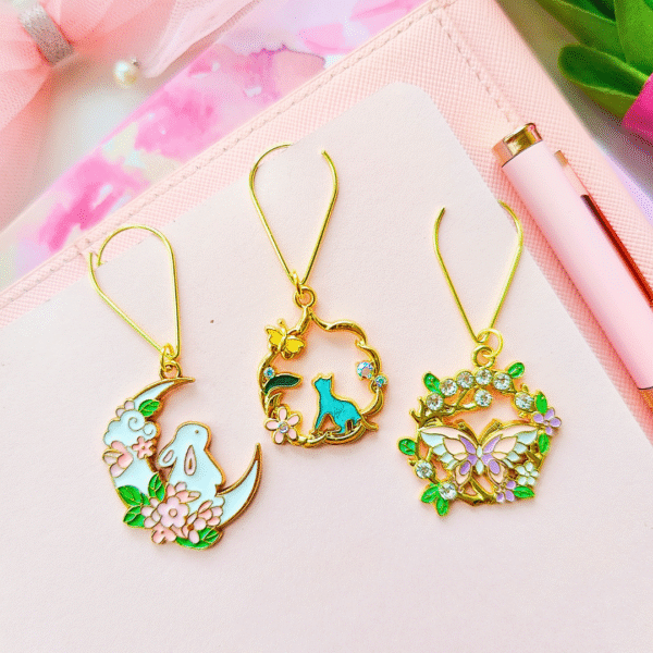 dangles